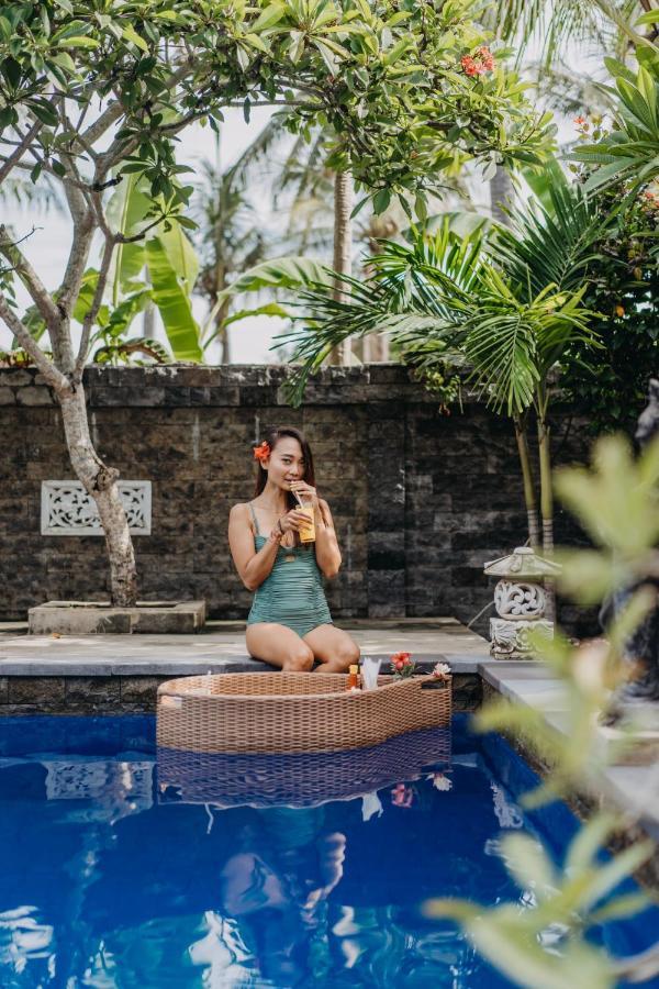D And B Bungalow'S By Dewizz Management Lembongan Extérieur photo