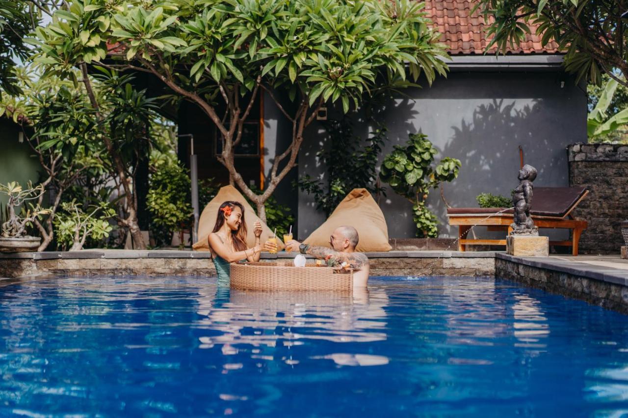 D And B Bungalow'S By Dewizz Management Lembongan Extérieur photo